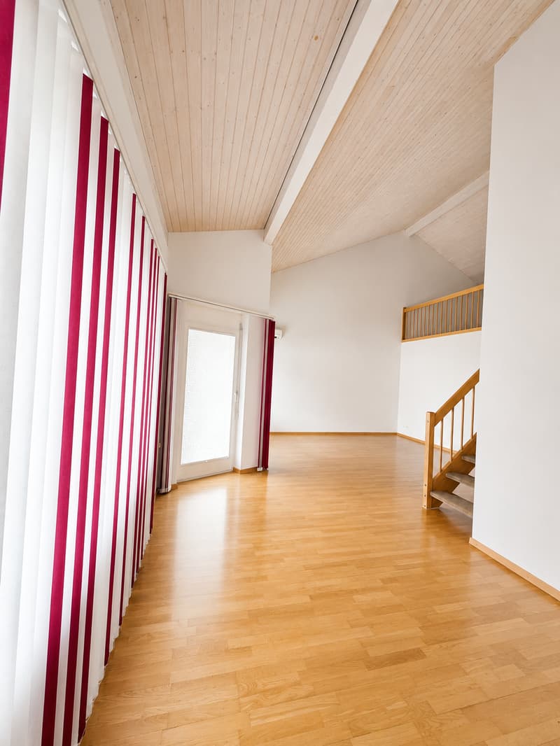 Geräumige 5.5-Zimmer-Maisonette-Wohnung in Leuggern – sofort verfügbar! (1)