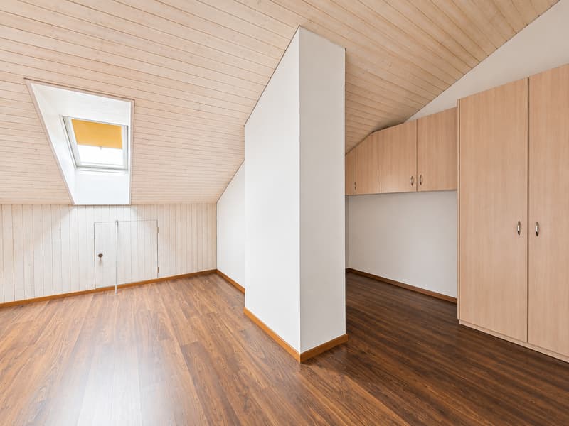 Geräumige 5.5-Zimmer-Maisonette-Wohnung in Leuggern – sofort verfügbar! (12)