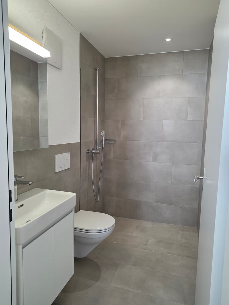 Badezimmer zu Zimmer 1