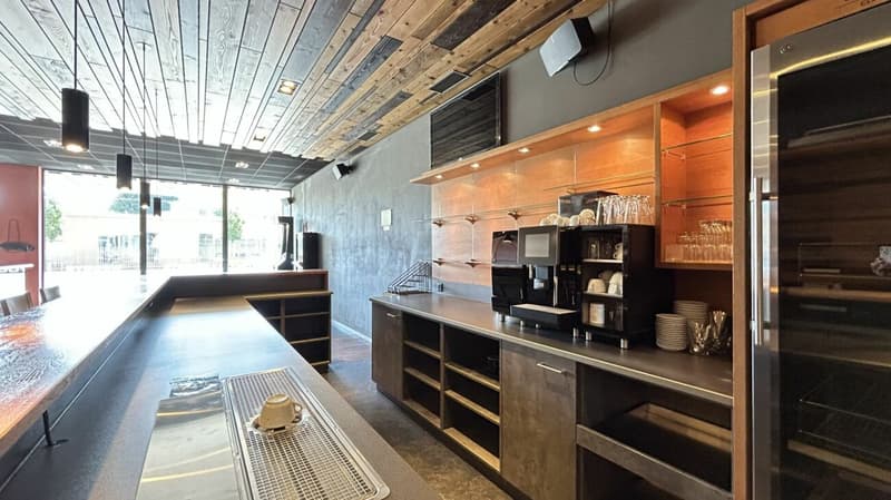 Central commercial space - gastronomy or alternative use (10)