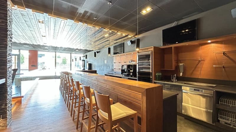 Central commercial space - gastronomy or alternative use (9)