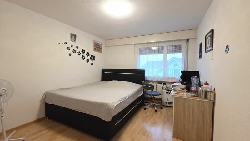 Leben in 4.5 Zimmerwohnung im obersten Geschoss mit Balkon (9)