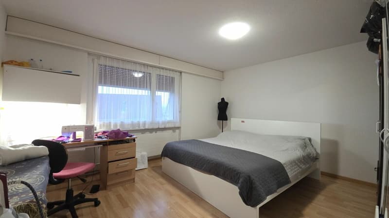 Leben in 4.5 Zimmerwohnung im obersten Geschoss mit Balkon (8)