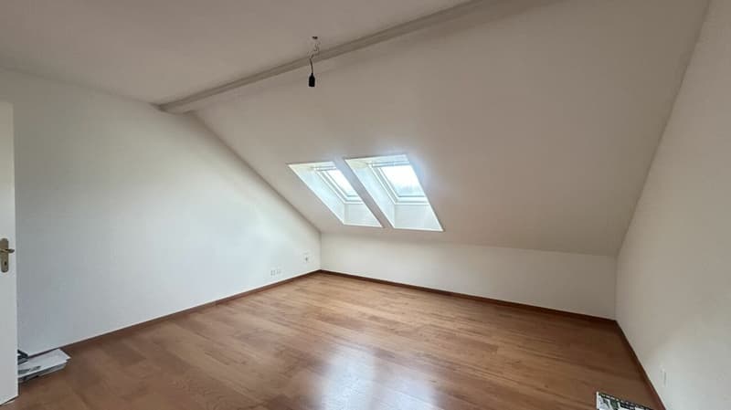 Living with privacy - charming attic apartment in Gerlafingen (12)