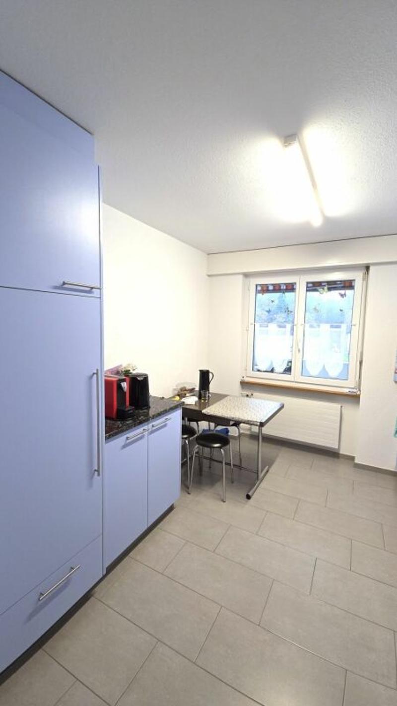 Living in a 3.5-room apartment on the top floor with a balcony (10)