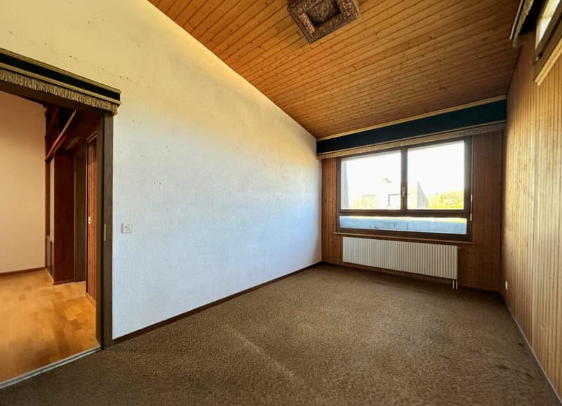 Corner house with potential & XXL garage – ideal for craftsmen and collectors (21)