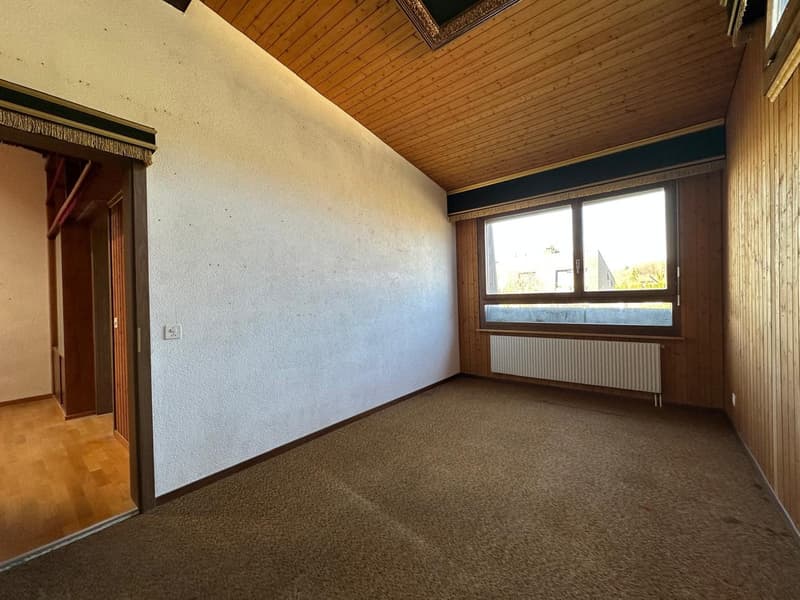 Corner house with potential & XXL garage – ideal for craftsmen and collectors (30)