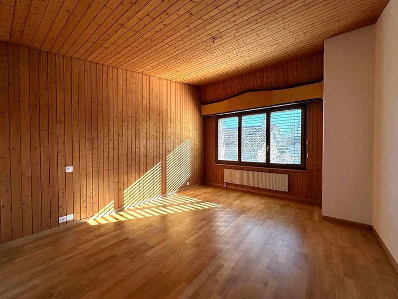Corner house with potential & XXL garage – ideal for craftsmen and collectors (29)