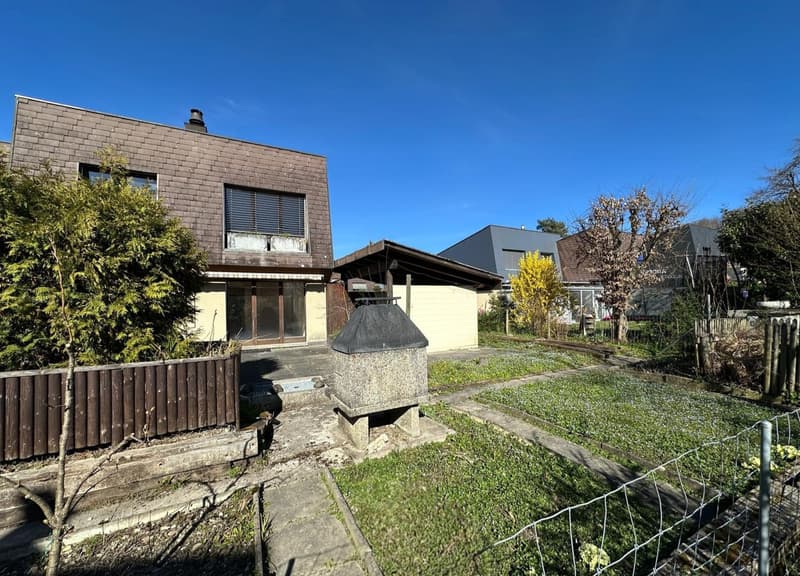 Corner house with potential & XXL garage – ideal for craftsmen and collectors (33)