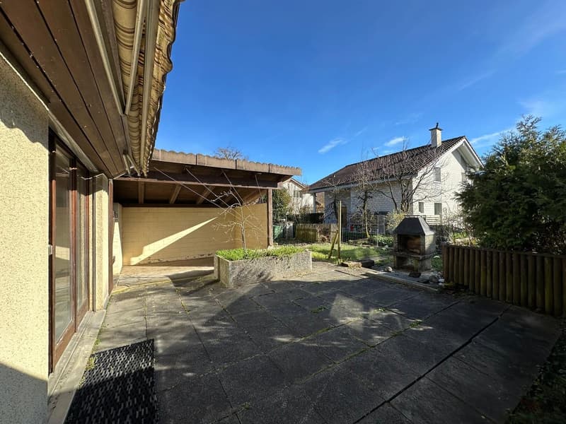 Corner house with potential & XXL garage – ideal for craftsmen and collectors (37)