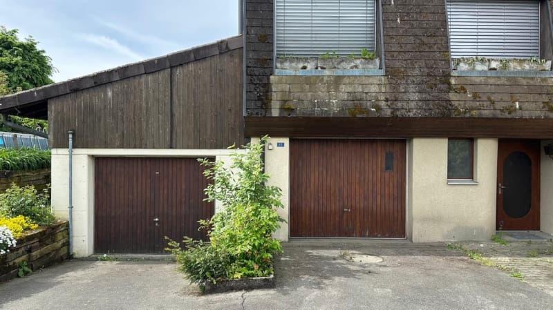 Corner house with potential & XXL garage – ideal for craftsmen and collectors (44)