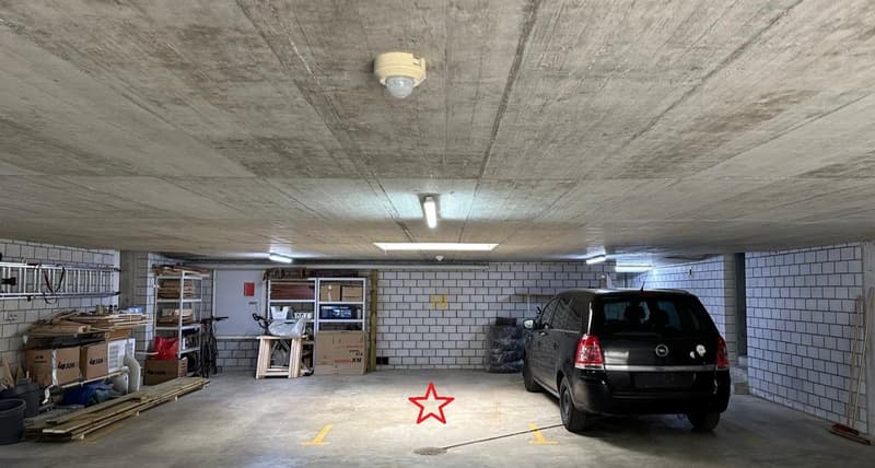 Two parking spaces in a small underground garage in Laupen (5)