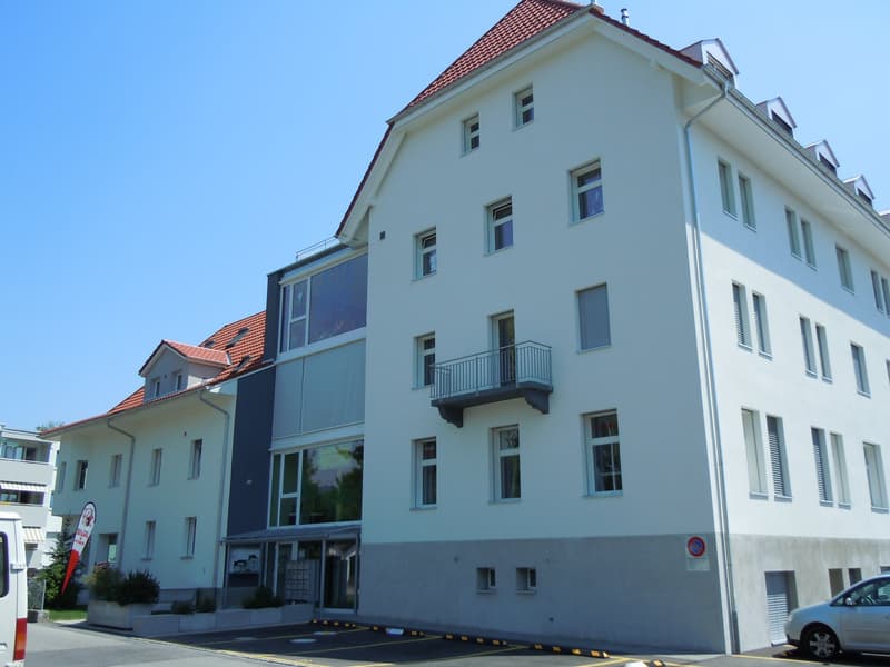 Grosszügige und Zentrale 6.5-Zi-Wohnung / Appartement de 6.5 pièces spacieux et central (1)