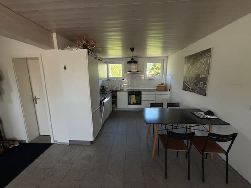 Charmante 4.5-Zimmer-Wohnung in Nidau (3)
