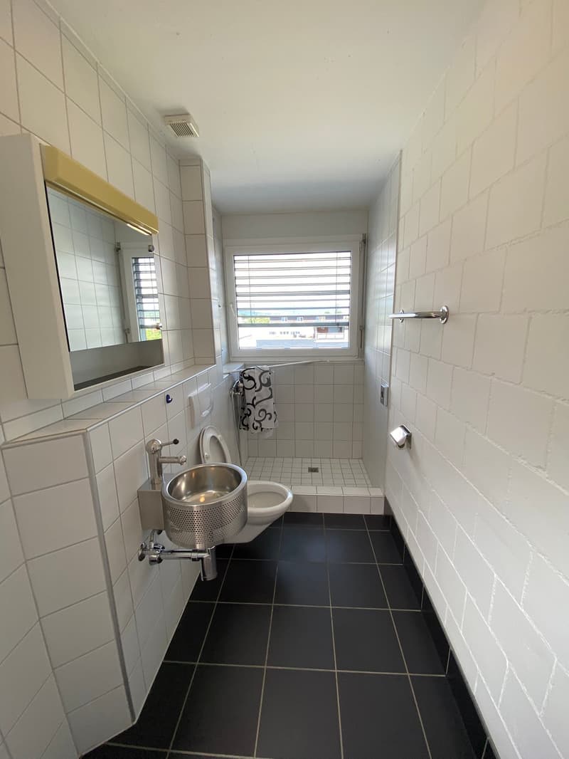 Moderne Büroräume an der Werkstrasse in Lyss (9)