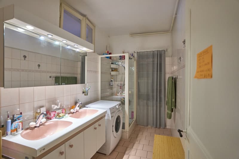 Magnifique appartement de 6 pièces en vieille ville d'Yverdon-les-Bains (5)