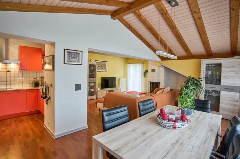 Magnifique appartement en attique de 5.5 pièces à La Heutte (1)