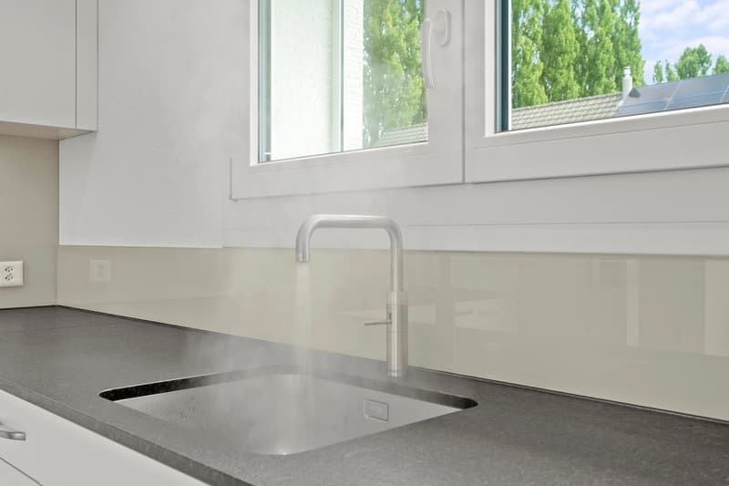 Exclusive & quiet: Modern 4.5-room apartment in the heart of Sursee (13)