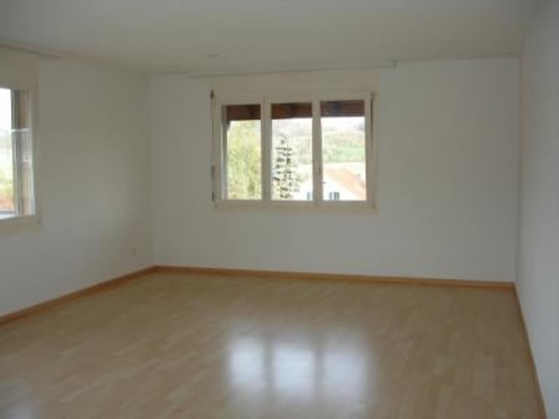 Appartamento luminoso 4,5 locali con balcone a Reitnau (3)