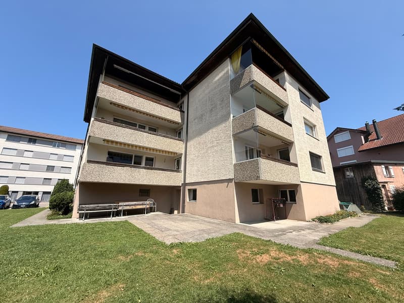 Gebäude/Aussenbereich
