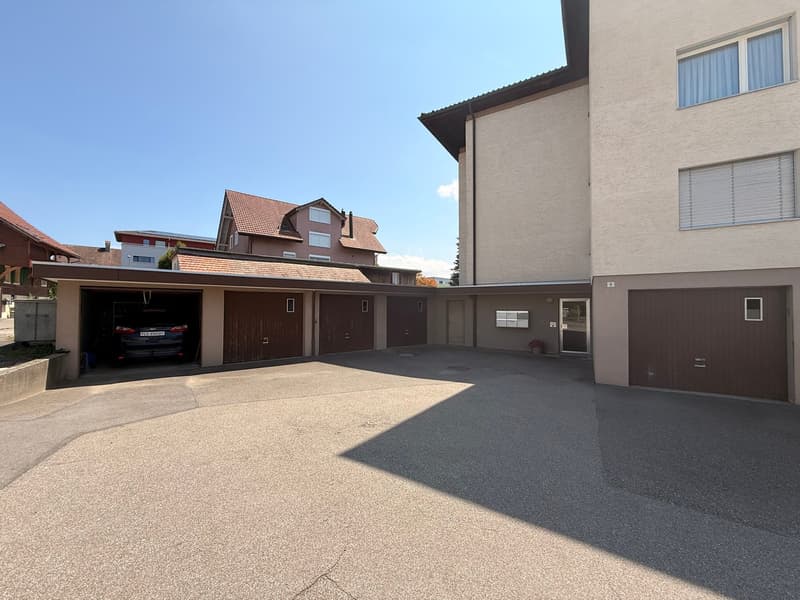 Garagenboxen/Eingangsbereich