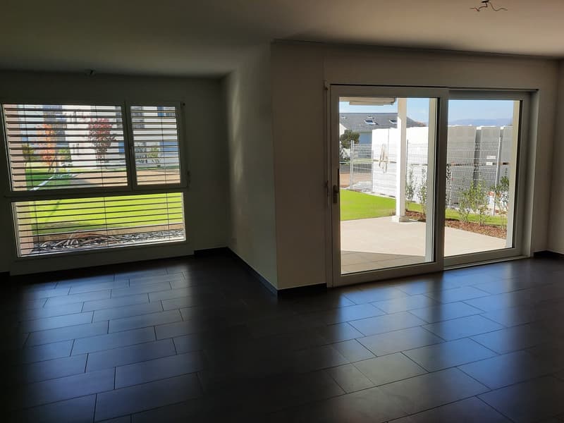 Modern 3.5-room apartment on the ground floor in Lupfig (6)