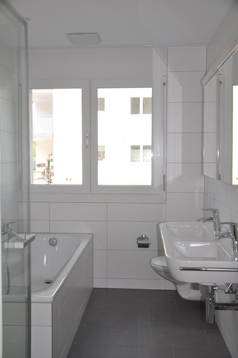 Moderne 3.5-Zimmer-Wohnung mit Balkon in Lupfig (5)