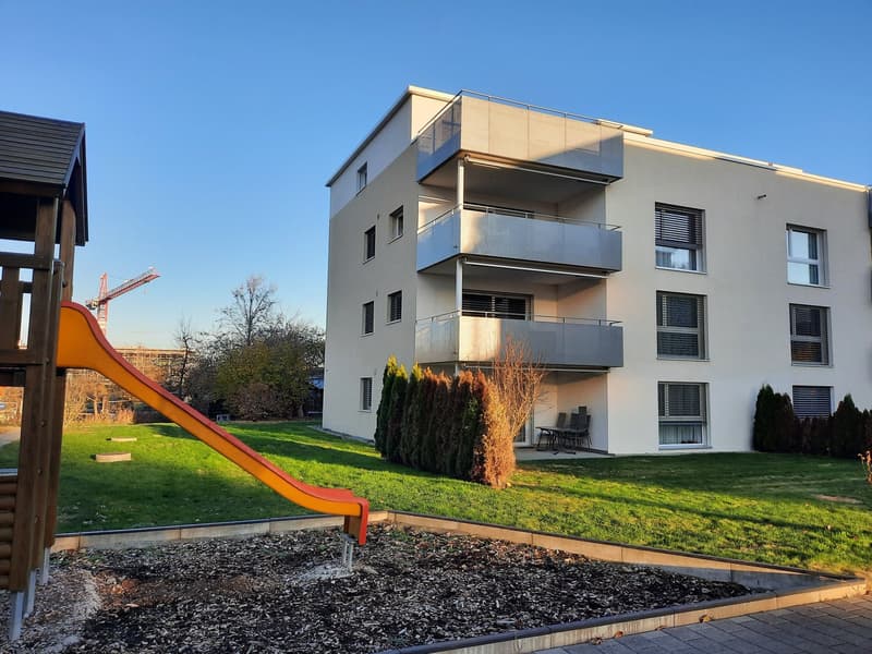 Moderne 3.5-Zimmer-Wohnung mit Balkon in Lupfig (7)