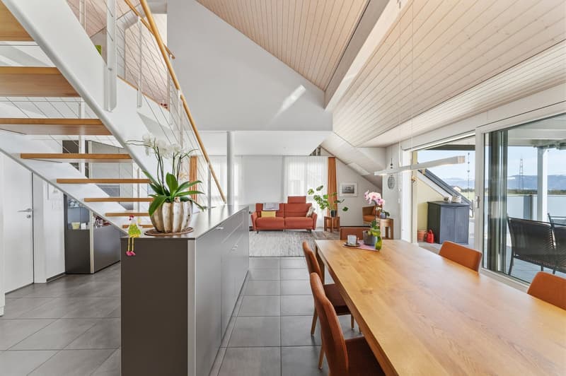Appartement-maisonnette lumineux 4.5 pièces avec balcon spacieux (2)