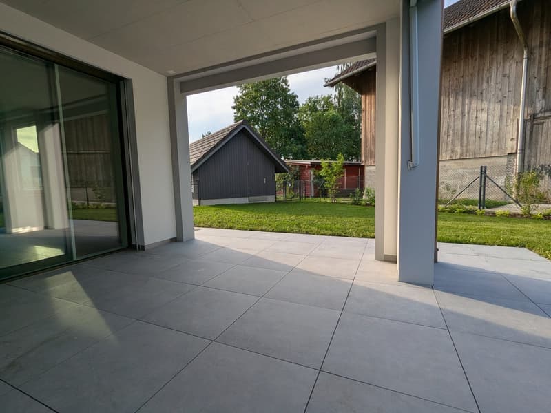 Moderne 3.5-Zimmer-Neubau-Wohnung in Bünzen (3)