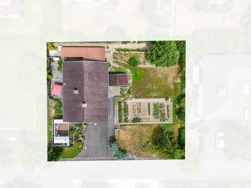 Terreno edificabile con casa unifamiliare esistente (2)