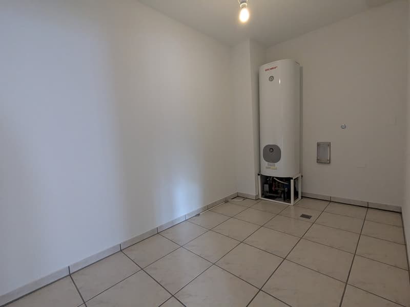Appartement spacieux de 4,5 pièces au rez-de-chaussée avec deux serres d'hiver (19)