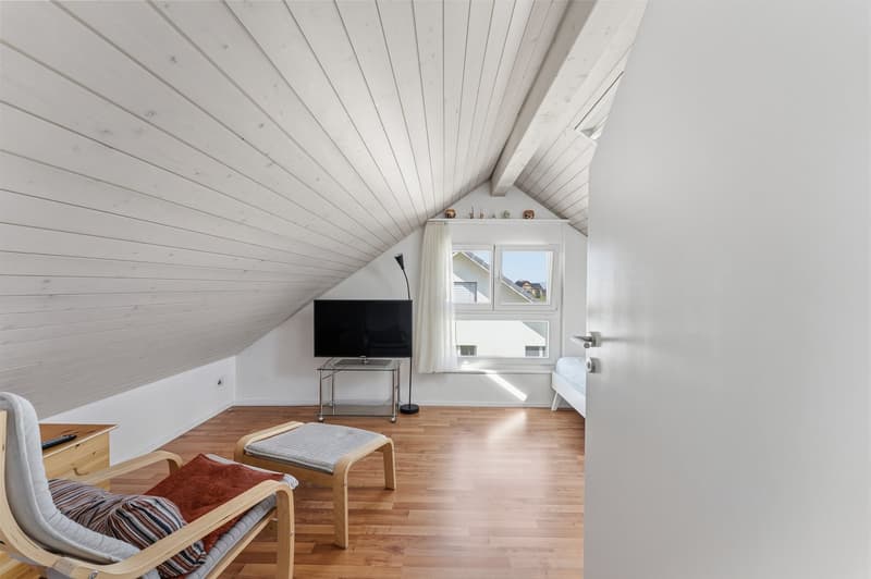 Helle 4.5-Zimmer-Maisonette-Wohnung mit grosszügigem Balkon (12)