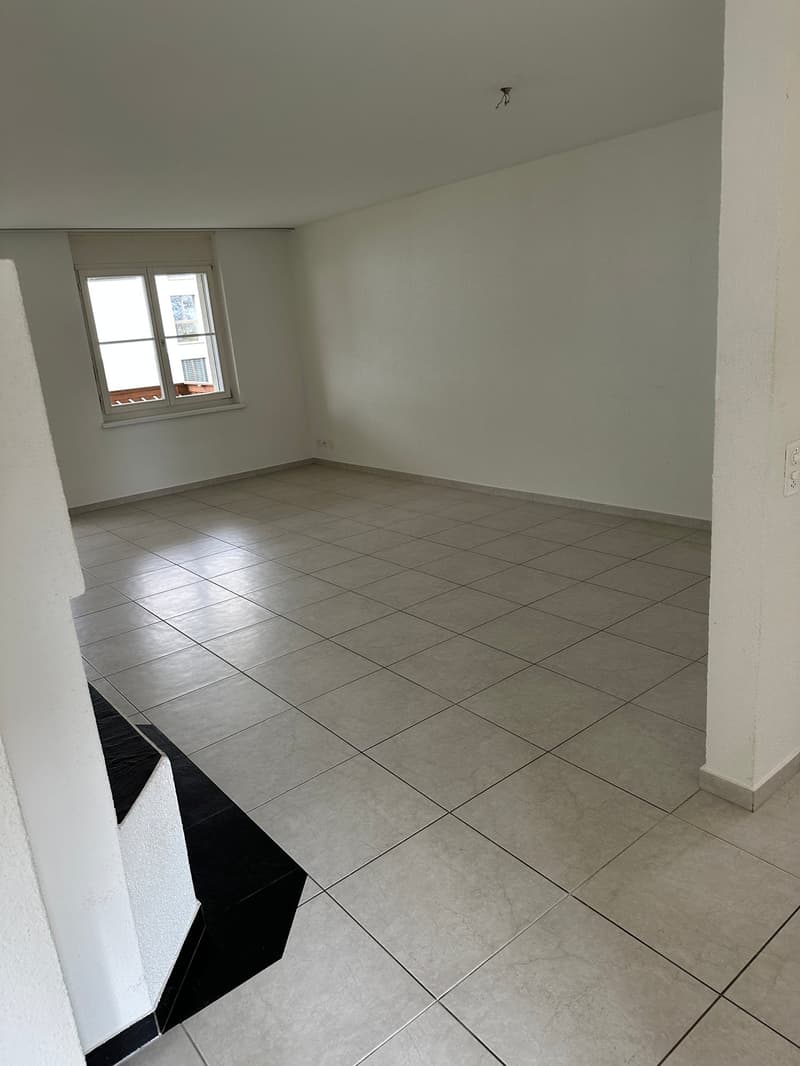 Helle 4.5-Zimmer-Wohnung mit Balkon und Cheminée in Boswil (15)