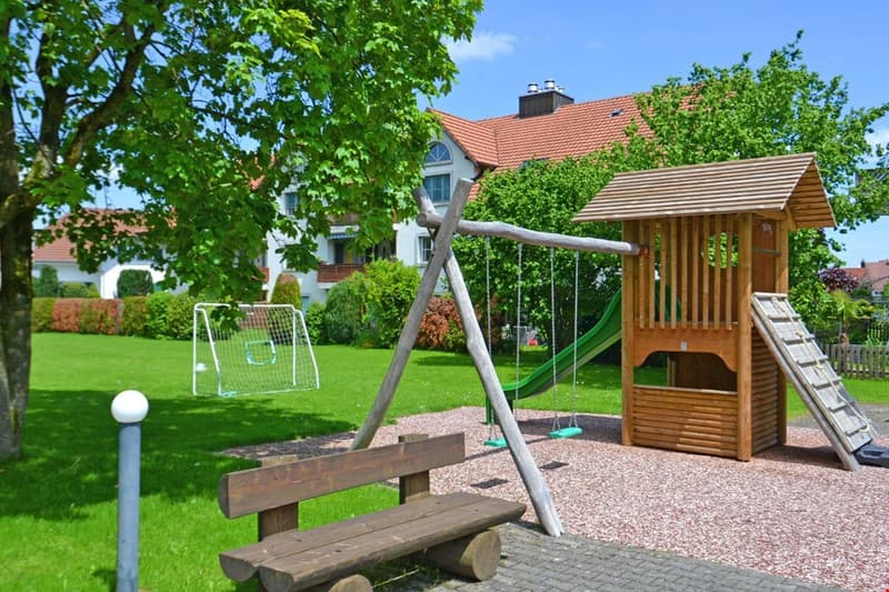 Helle 4.5-Zimmer-Wohnung mit Balkon und Cheminée in Boswil (2)