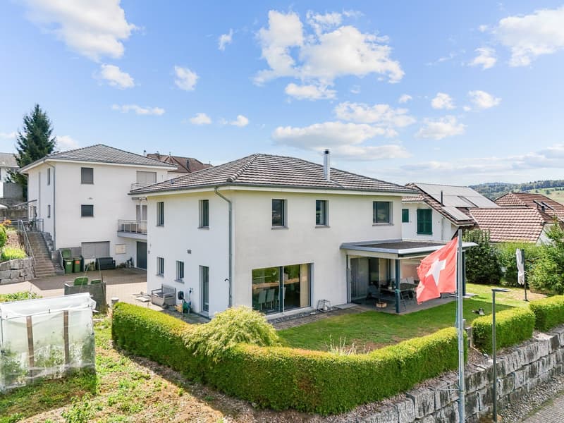 Grosszügiges Einfamilienhaus in Waltenschwil – per 01.04.2027 (2)