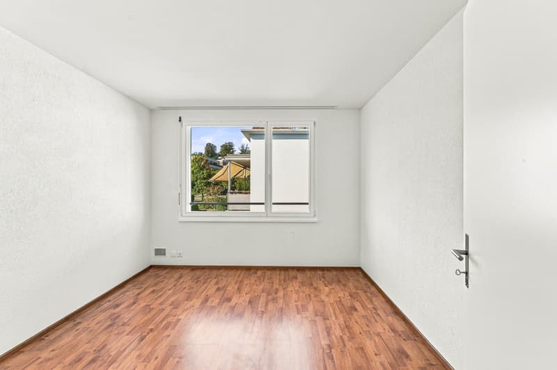 Helle 5.5-Zimmer-Wohnung mit grossem Balkon in Muri AG (8)