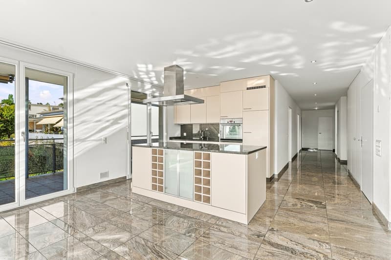 Helle 5.5-Zimmer-Wohnung mit grossem Balkon in Muri AG (3)