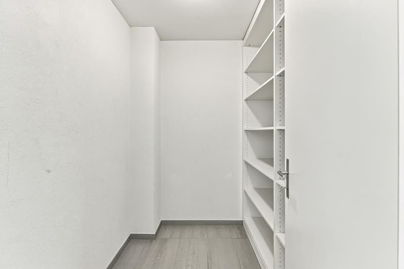 Helle 5.5-Zimmer-Wohnung mit grossem Balkon in Muri AG (16)