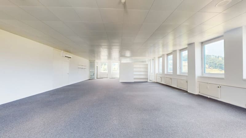 Spazio commerciale attraente a Worb - flessibile, utilizzabile, idealmente connesso (12)