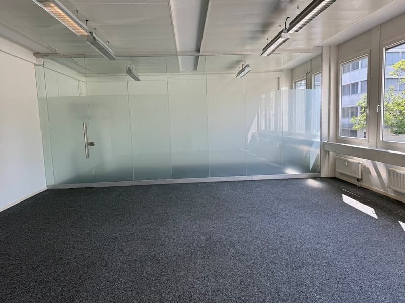 Commercial space in Galgenfeld from 300m2 - central and easily accessible (6)