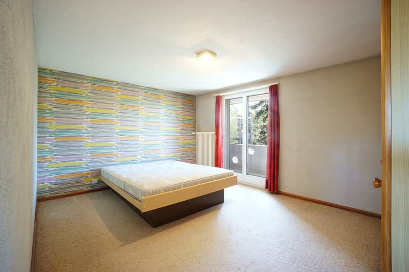 Idyllic 5.5-room single-family house with well-kept surroundings, biotope, and garage (8)