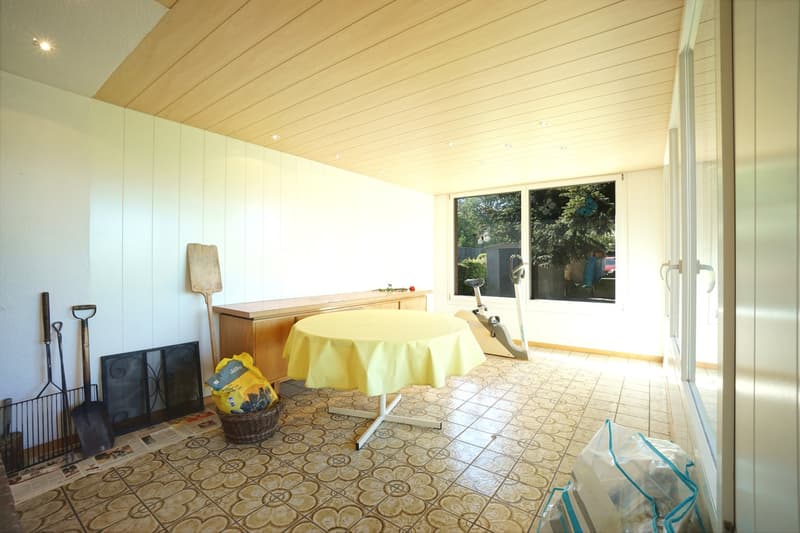 Idyllic 5.5-room single-family house with well-kept surroundings, biotope, and garage (12)