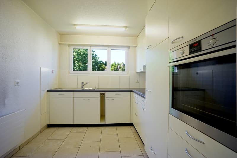 Maison de famille de 6,5 pièces confortable dans un emplacement ensoleillé avec potentiel de transformation et d'agrandissement (6)