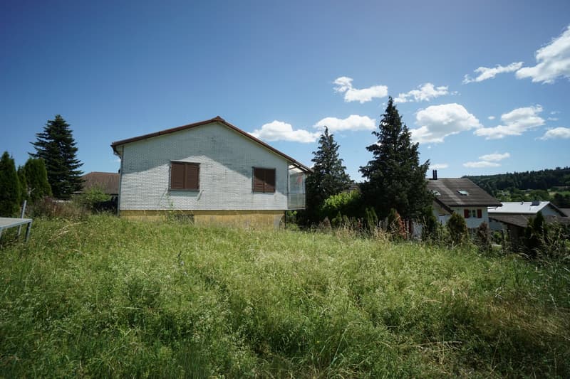 Interesting building land or renovation project in a very good and family-friendly location (2)