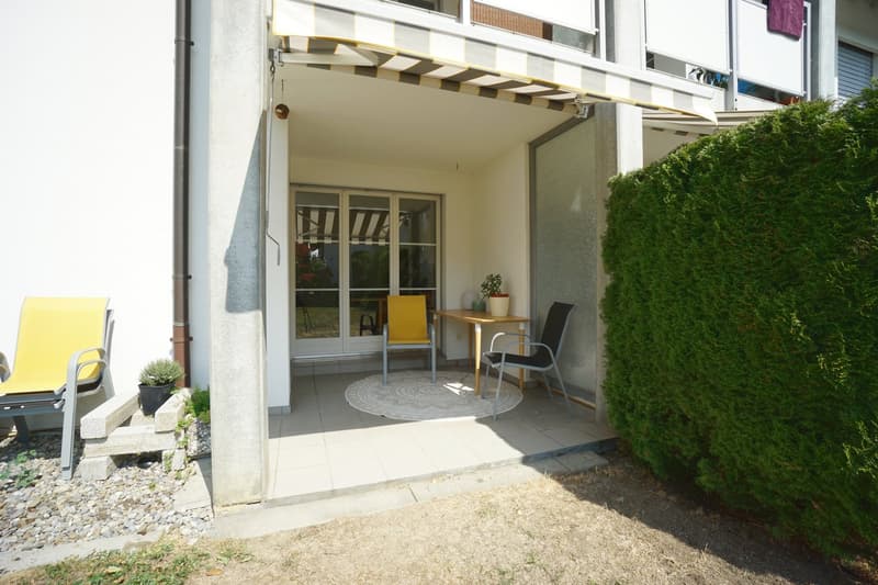Gepflegte 2.5 Zimmer-Gartenwohnung an attraktiver und sonniger Lage mit grossem Garten (11)