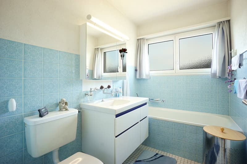 Idyllisches 5.5 Zimmer-Einfamilienhaus im Bungalow-Stil mit Doppelgarage und Wintergarten (9)