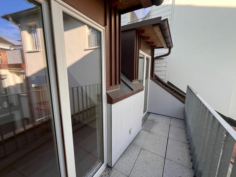 Apartment in the old town with balcony (6)
