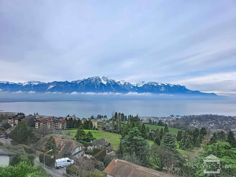 Ultimo piano esclusivo con vista panoramica sul lago (8)