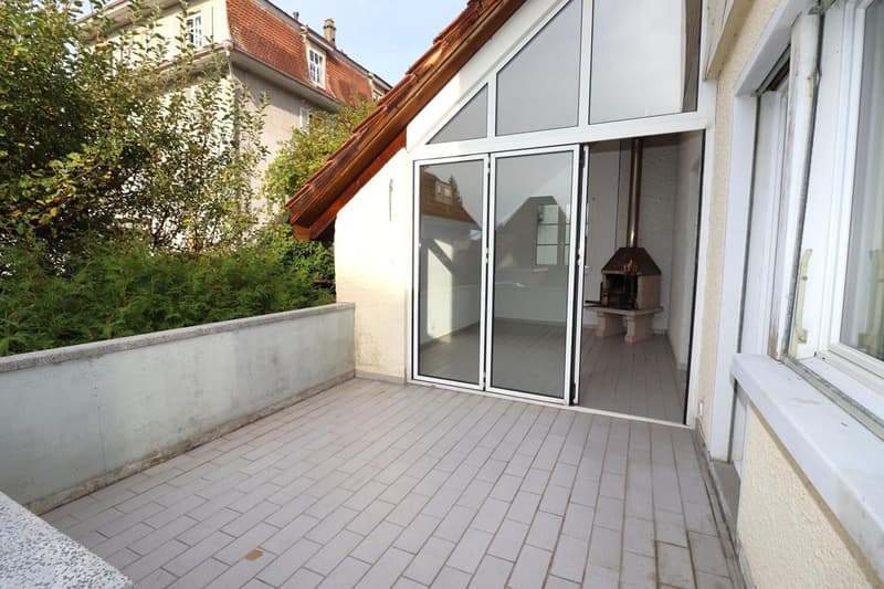 EG: Terrasse mit Wintergarten